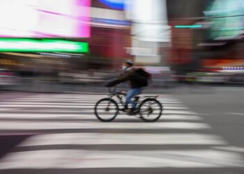 That viral Reddit post about food delivery apps was an AI scam