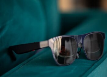 Xreal sues Viture over AR glasses patent