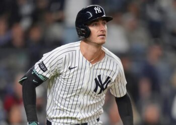 Cody Bellinger runs the bases after hitting a home run during the fourth inning of a baseball game against the Detroit Tigers Tuesday, Sept. 9, 2025, in New York.