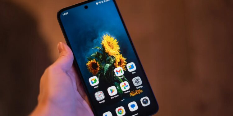 ‘Max Ink Mode’ is back on TCL’s NXTPaper 70 Pro