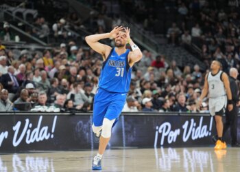 Bet $5, Get $150 in bonus bets for Mavericks vs. Lakers