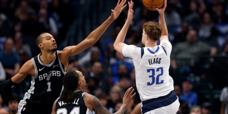 Bet $5, get $200 in bonus bets if your bet wins for Mavericks vs. Spurs