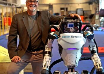 Boston Dynamics CEO Robert Playter is stepping down after six years