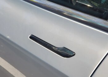 China is banning hidden electric door handles for EVs