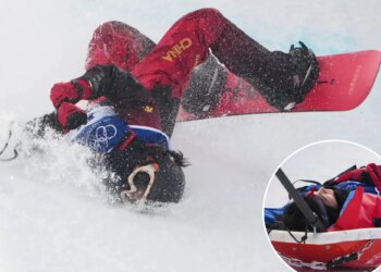 Chinese snowboarder stretchered off after 2026 Winter Olympics fall