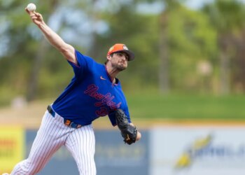 Clay Holmes threw three innings of live batting practice at Mets' team facility in Port St. Lucie on Feb. 17, 2026.
