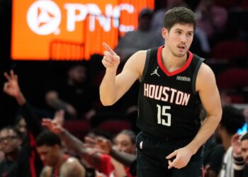 Get $10 when you sign-up to Dabble for Rockets vs. Heat