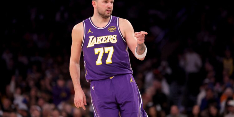 Get a bet reset for Celtics vs. Lakers on 'Sunday Night Basketball'