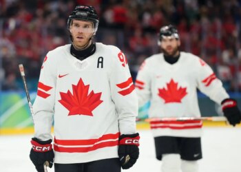 How to watch Canada-France Olympics men's hockey for free