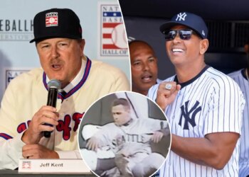Jeff Kent uses broadcast moment to go off on 'fat ass' Alex Rodriguez