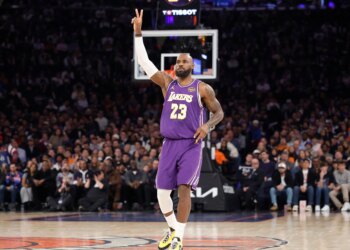LeBron James' potential MSG swan song reminder of his Lakers mistake