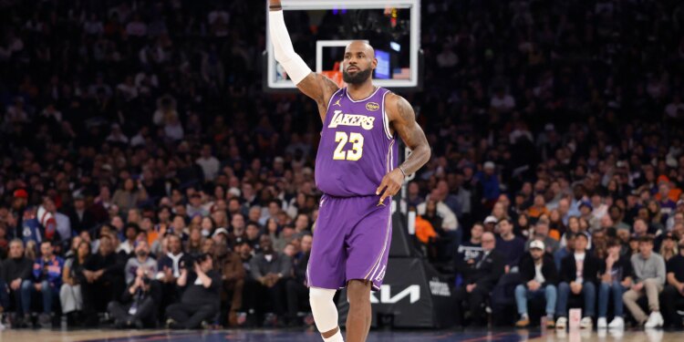 LeBron James' potential MSG swan song reminder of his Lakers mistake