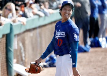 Los Angeles Dodgers photo gallery from spring training
