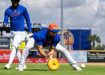 Second baseman Marcus Semien works in a fielding drill during Mets' spring training on Feb. 14, 2026.Second baseman Marcus Semien works in a fielding drill during Mets' spring training on Feb. 14, 2026.