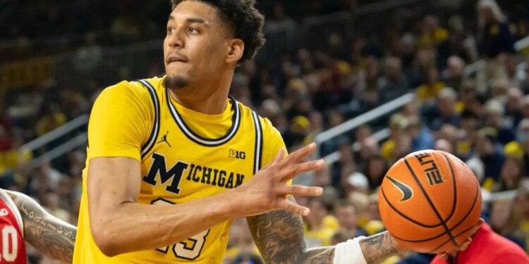 Michigan favored to win NCAA Tournament