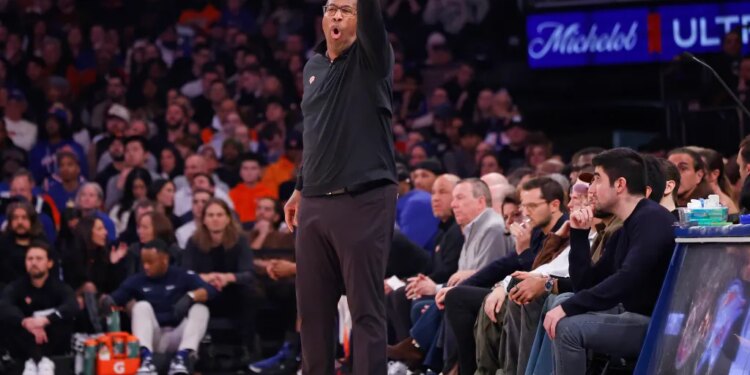 Mike Brown of the New York Knicks reacts on the baseline.