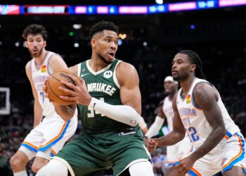 Milwaukee waiting could help Knicks make Giannis Antetokounmpo trade