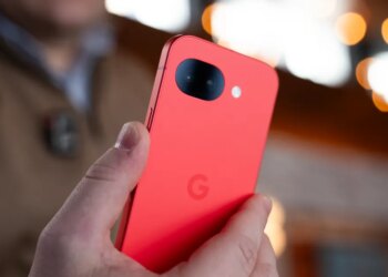 Smartphone sales could be in for their biggest drop ever