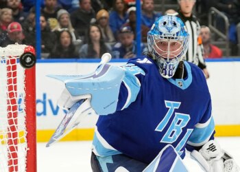 Trade $10, get $10 on NHL futures