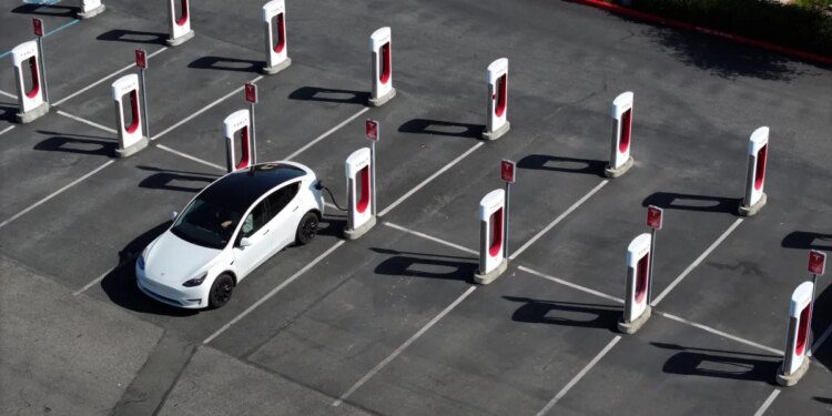 Trump’s new ‘Buy American’ requirement for EV charging would dramatically curtail build-out