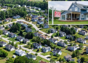 US homeowners set record for staying in place as 'lock-in' effect inflates prices