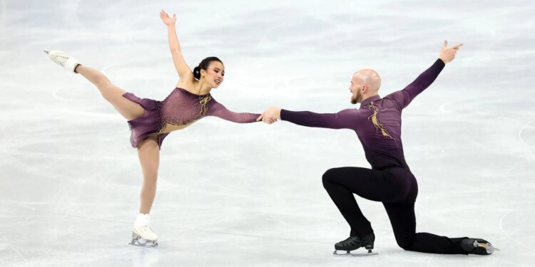 Watch pairs short program for free