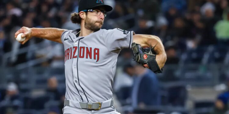 Arizona Diamondbacks pitcher Zac Gallen (23) throws in the eighth inning against the New York Yankees at Yankee Stadium, Wednesday, April 2, 2025, in Bronx, NY.
