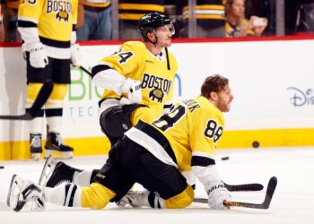 Get a 20% first deposit match up to $1,500 for Tuesday's NHL slate