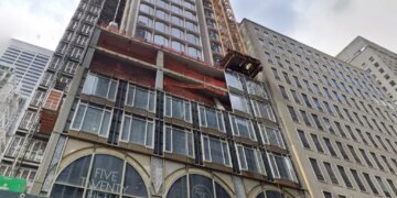 520 Fifth Avenue under construction.