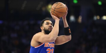Bet $5, get $100 in bonus bets for Knicks vs. Warriors