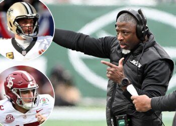 Derek Carr, Ty Simpson, Aaron Glenn play-calling