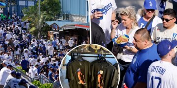 Dodgers fans wait in long lines for rare merch on Opening Day