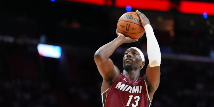 Get $10 when you sign-up to Dabble for Magic vs. Heat