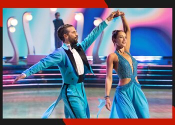 Get tickets to see Whitney Leavitt in 'Chicago' on Broadway