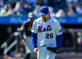 Nolan McLean (26) reacts after ending the fifth inning at Citi Field, Sunday, March 29, 2026.