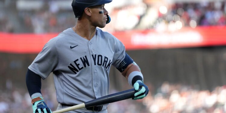 How to watch today's Yankees vs. Giants game live for free