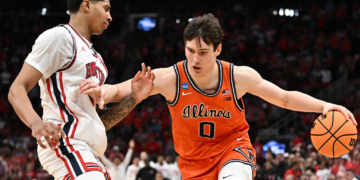 David Mirkovic, who had 14 points and 10 rebounds, drives on Chris Cenac Jr. during Illinois 65-55 Sweet 16 win over Houston on March 26, 2026.