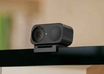 Insta360’s last-gen Link 2C is fantastic 4K webcam now that it’s 20 percent off