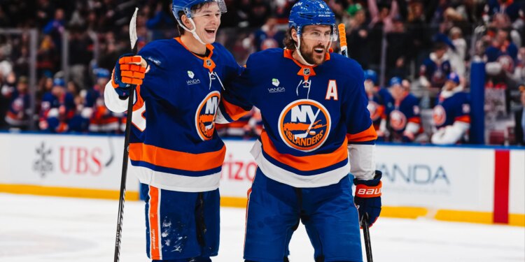 Islanders' Matthew Schaefer, Ryan Pulock relying on each other