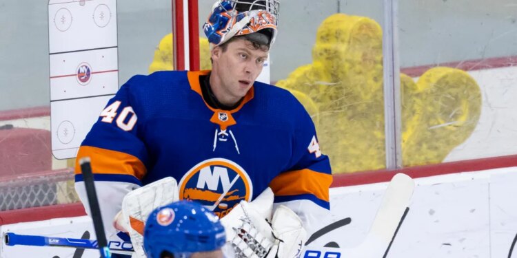 New York Islanders goaltender Semyon Varlamov (40) during practice.