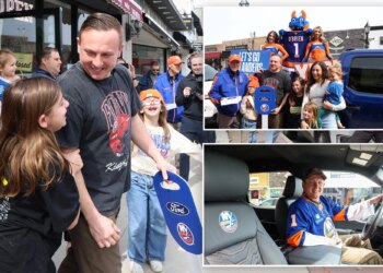 Islanders surprise active military FDNY Bravest with touching gift