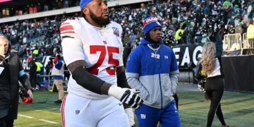 Giants guard Joshua Ezeudu (75) leaves the field after the Philadelphia Eagles 20-13 win over the Giants in Philadelphia.