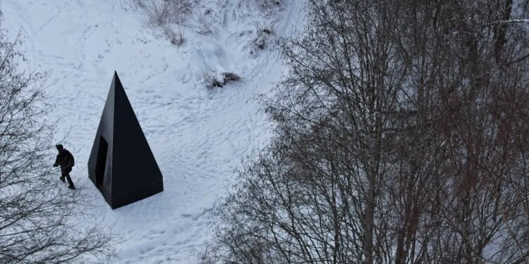 Leaving civilization is now easier with this ‘off-grid utility core’