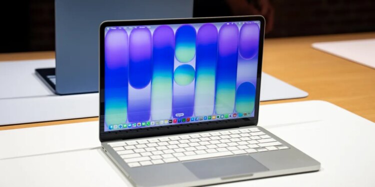 MacBook Neo versus an old MacBook Air: good luck