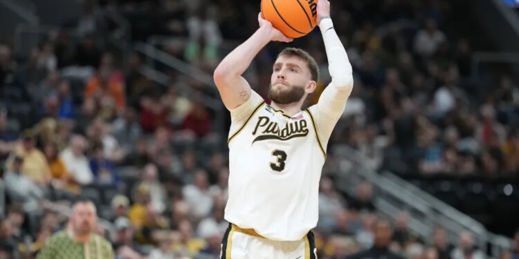 Purdue's Braden Smith (3) shoots a 3-point basket in an NCAA tournament game.