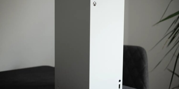 Microsoft’s Copilot AI assistant is coming to current-gen Xbox consoles this year