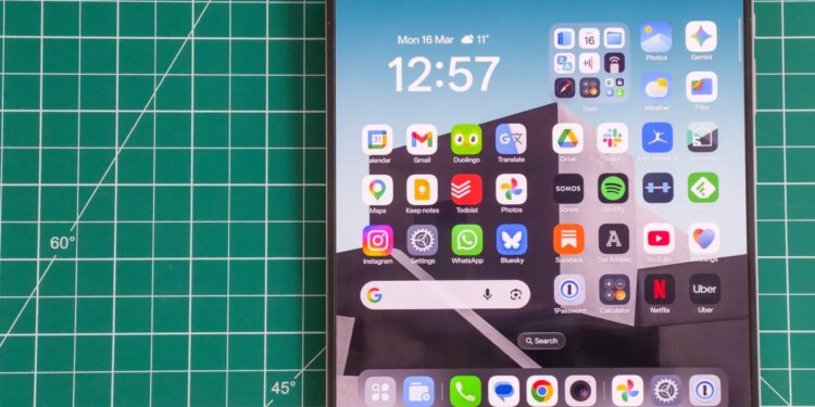 Oppo’s nearly creaseless foldable isn’t launching in Europe after all