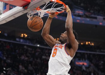 Play $5, get $50 in fantasy bonus entries for Knicks vs. Warriors