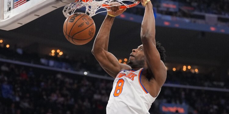 Play $5, get $50 in fantasy bonus entries for Knicks vs. Warriors