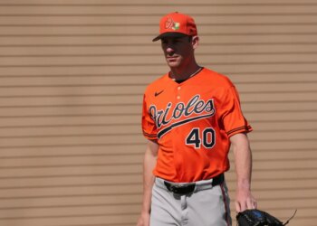 Baltimore Orioles' pitcher Chris Bassitt works out during spring training.